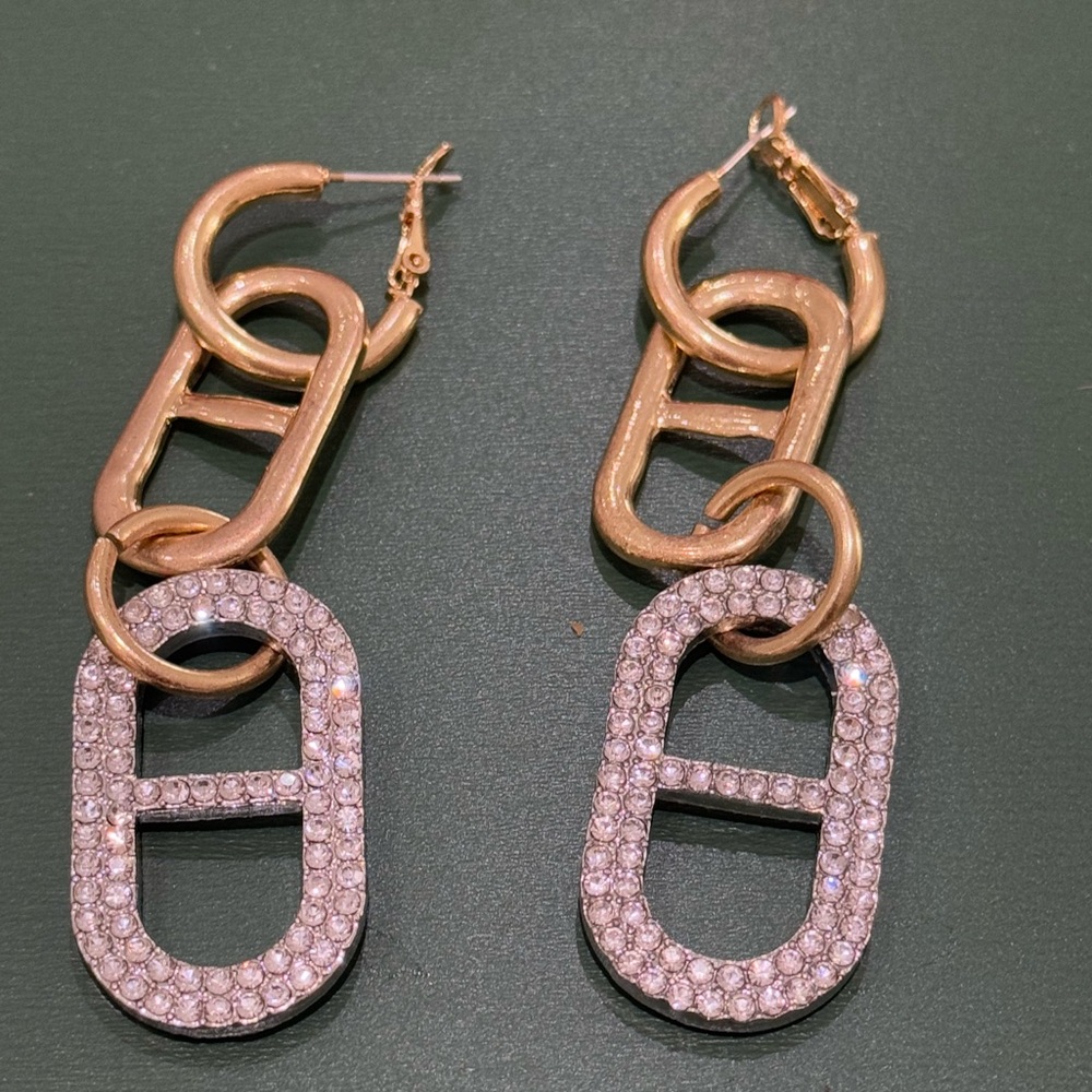 Emma pills extra pills earrings in gold - Picture 5 of 5